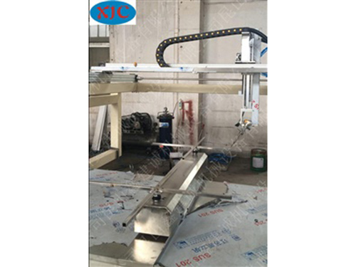 電動抗風卷簾門